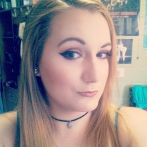 Meet your Posher, Candice